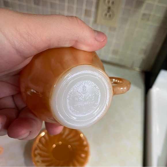 Vintage Fire King Peach Lustre set of 7 mini tea cups & saucers 14 pieces - Picture 10 of 11